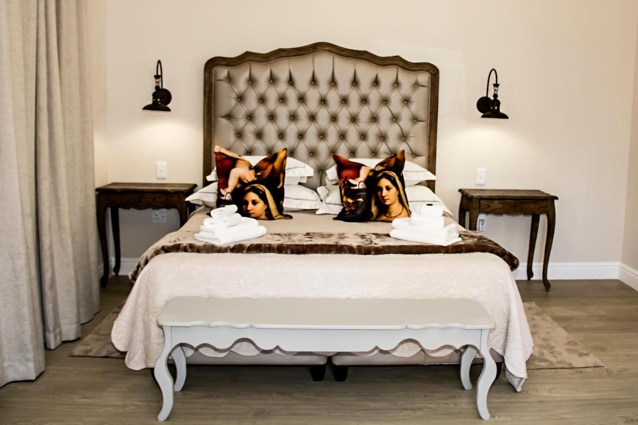French Karoo Guesthouse ボーフォート・ウェスト エクステリア 写真