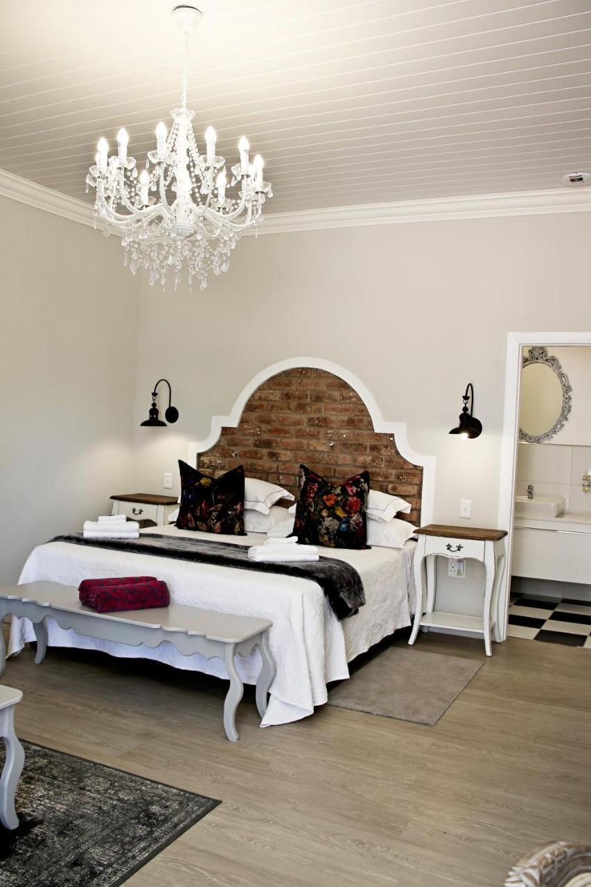 French Karoo Guesthouse ボーフォート・ウェスト エクステリア 写真
