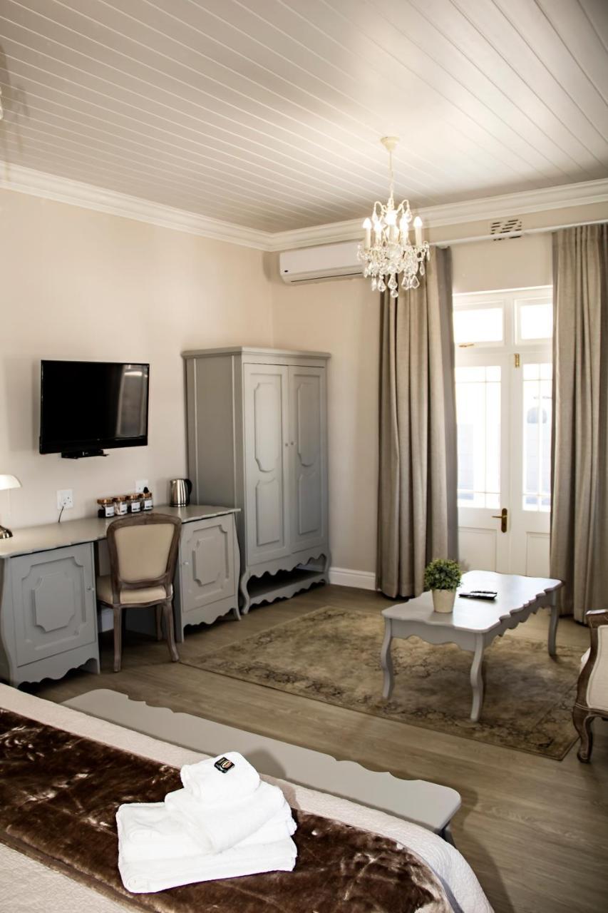 French Karoo Guesthouse ボーフォート・ウェスト エクステリア 写真